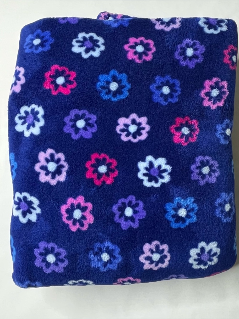 Vera Bradley Ellie Flowers Plush Travel Blanket/Pillow. Blue, Pink,Purple. 42x62
